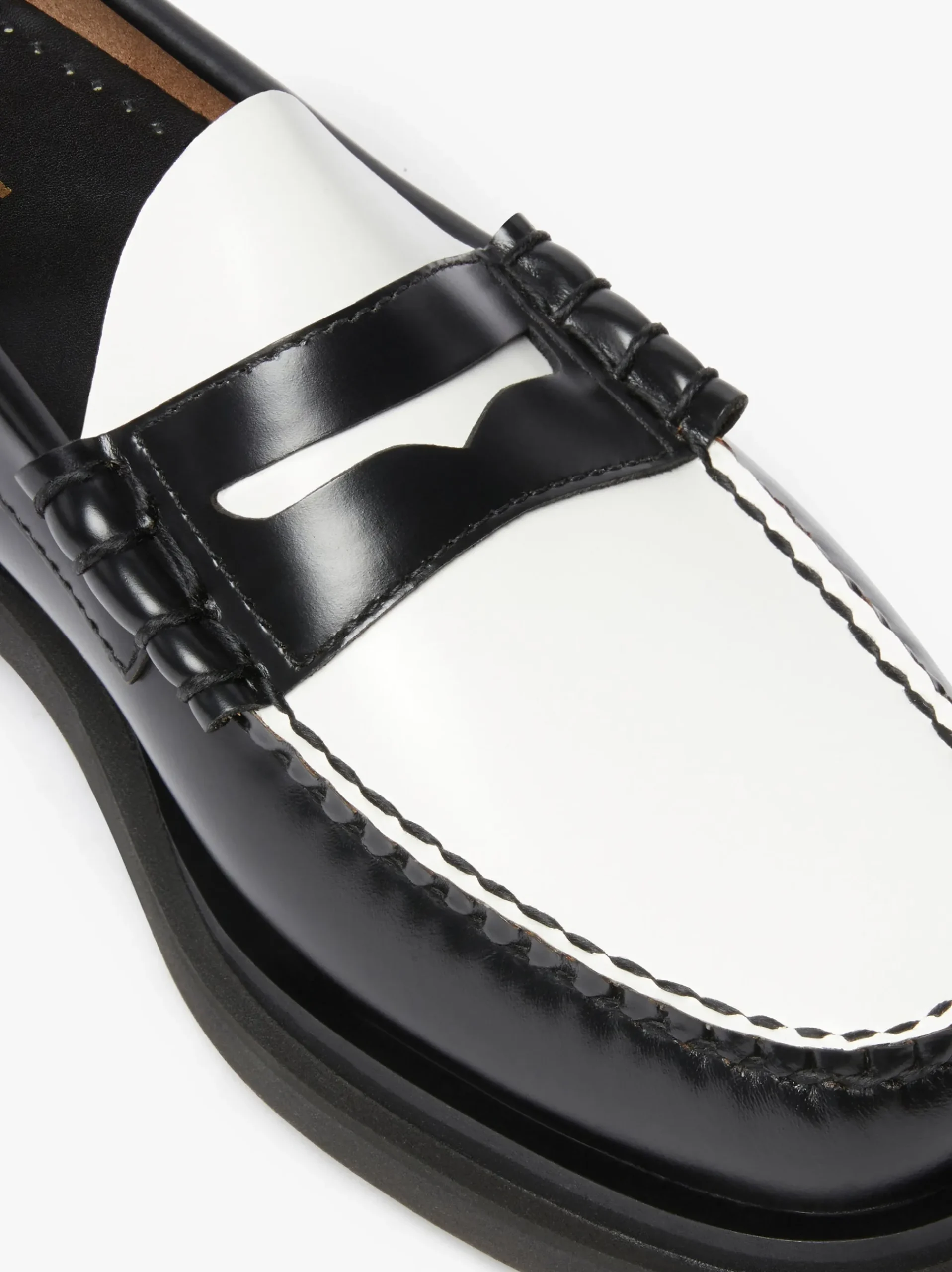 Outlet G.H.BASS Weejuns Step Larson Penny Loafers Black & White Leather